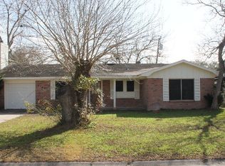 3503 Mistletoe Ave, Victoria, TX 77901