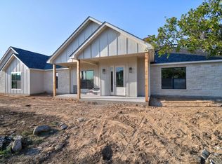 104 W Pond Creek Ln, Hunt, TX 78024