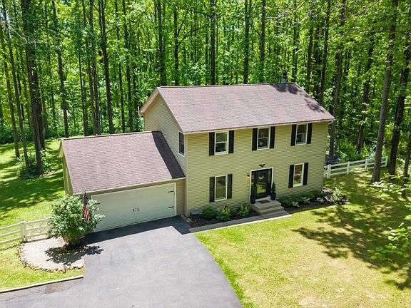 2nd image of 219 Buckley Ave