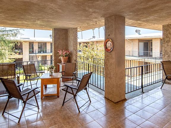 5th image of 620 W Huntington Dr Unit 223