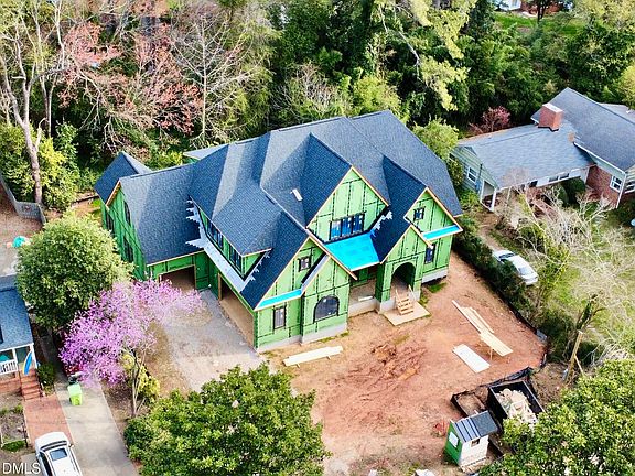 2nd image of 3422 Redbud Ln