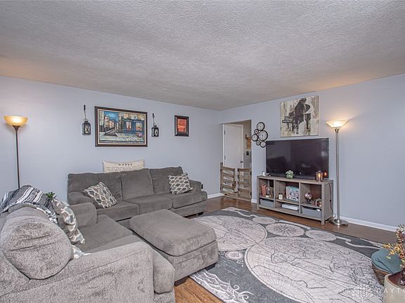 3rd image of 1795 Maumee Dr
