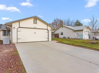 716 E Maryland Ave, Nampa, ID 83686