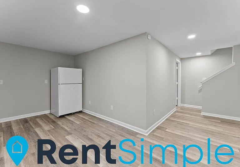 1850 Picadilly Cir — Photo 34