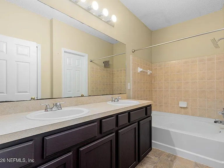 8618 Ribbon Falls Ln — Photo 14