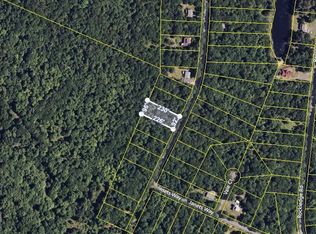 179 Oakridge Dr, Dingmans Ferry, PA 18328