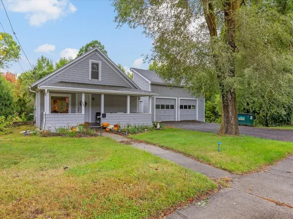 75 Pequoig Ave, Athol, MA 01331