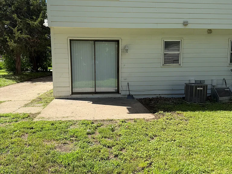 5807 Sheridan Ave — Photo 2