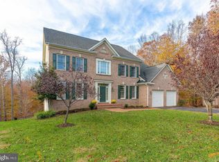 8112 Chars Landing Ct, Springfield, VA 22153