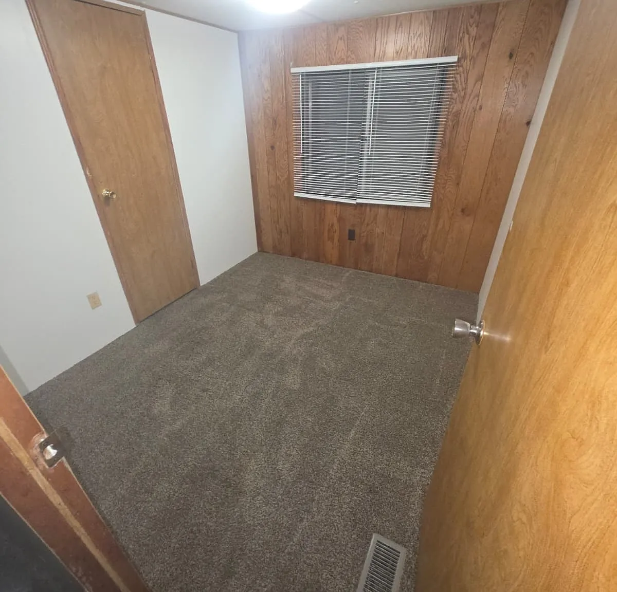 2 bed, $900 — Photo 4
