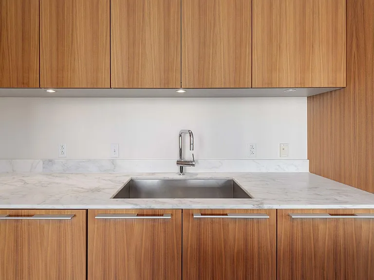 210 Lavaca St #2608 — Photo 7