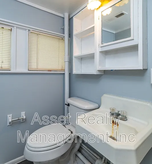 126 Wellington Cir — Photo 15
