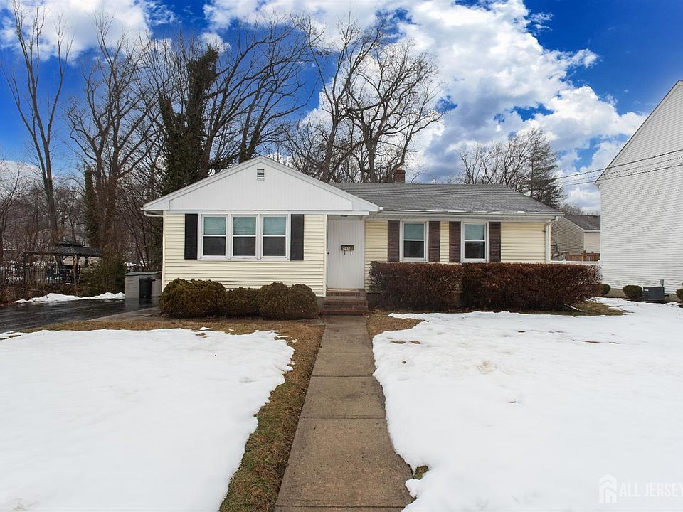 1st image of 255 Harding Blvd