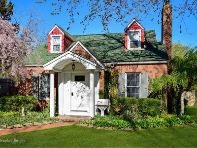 68 Lawn Ave, West Islip, NY, 11795