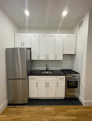 Rented by Compass | media 21