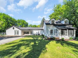 27283 W Nippersink Rd, Ingleside, IL 60041