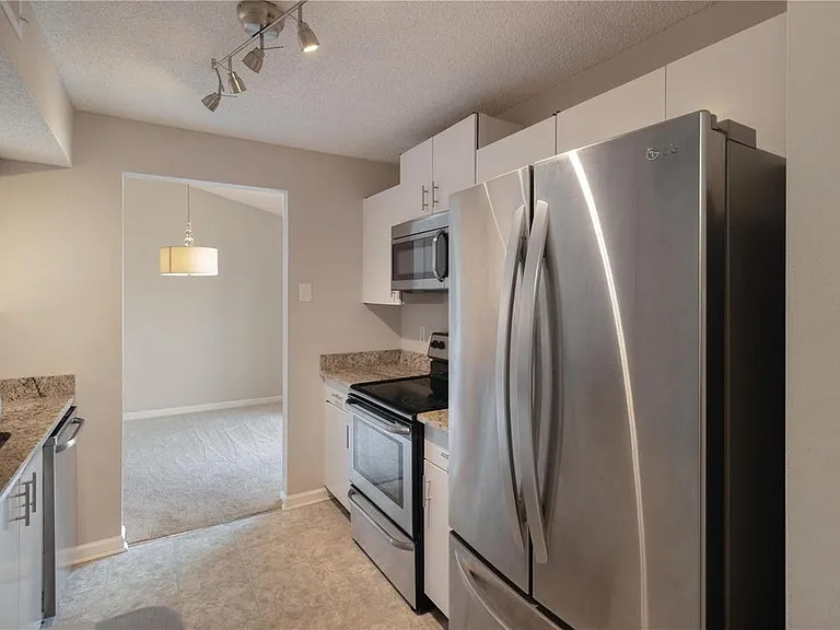 1503 E Swan Cir — Photo 15