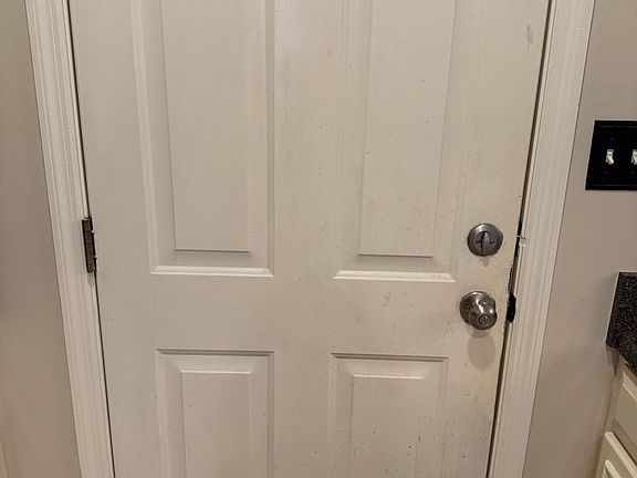 4th image of 1633 Devon Dr