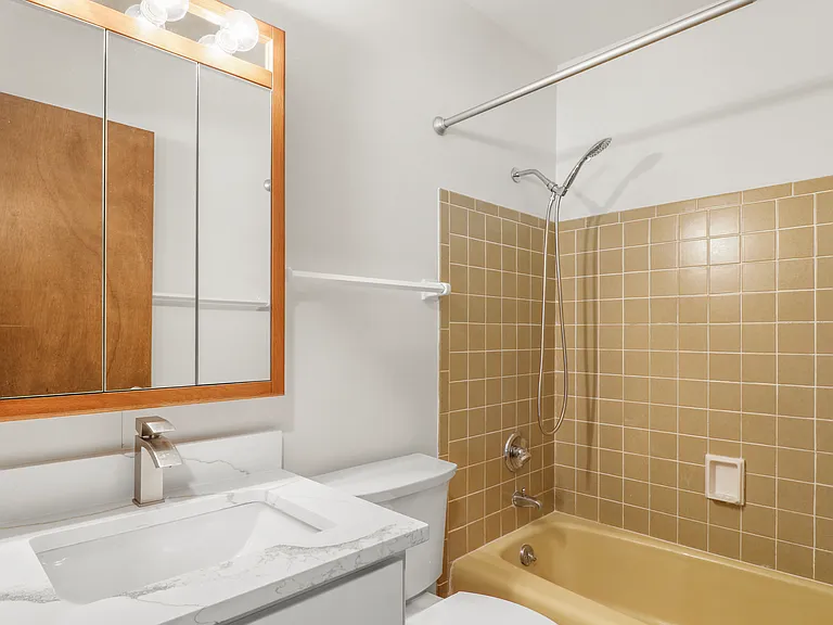 623 Vine St #102 — Photo 10