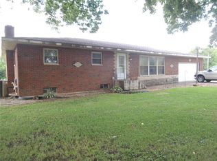 1835 Trapper Ave, Mulberry Grove, IL 62262