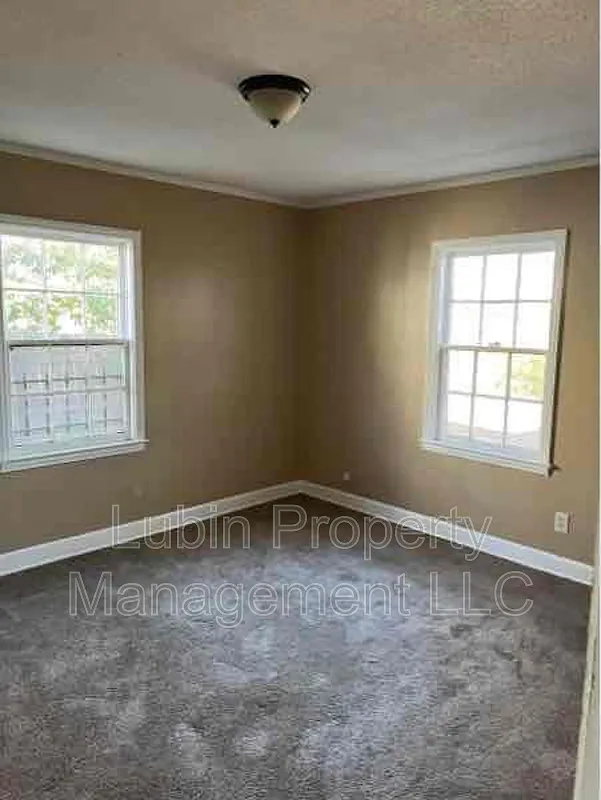 Orange Mound — Photo 2