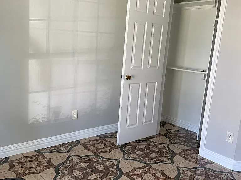 313 Creekwood Ln #1 — Photo 10