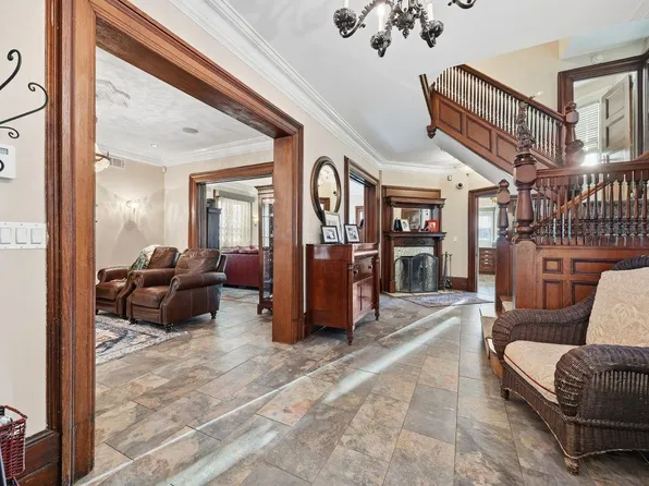 99 Bentley Avenue image 18 of 50