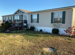 101 Ponds Ln, Shawnee, OK 74804