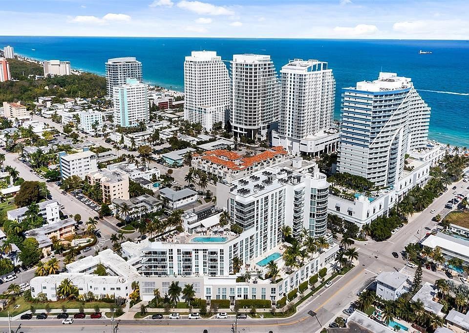 1st image of 401 N Birch Rd Unit Th7