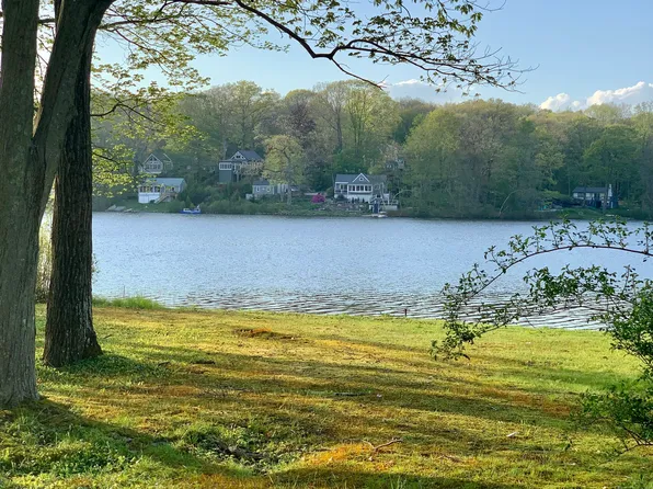 65 East Shore Drive, Haddam, CT 06441