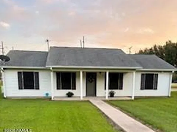 1208 Meaux Ln, Abbeville, LA 70510