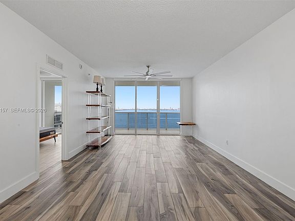 2nd image of 600 NE 27th St APT 2202