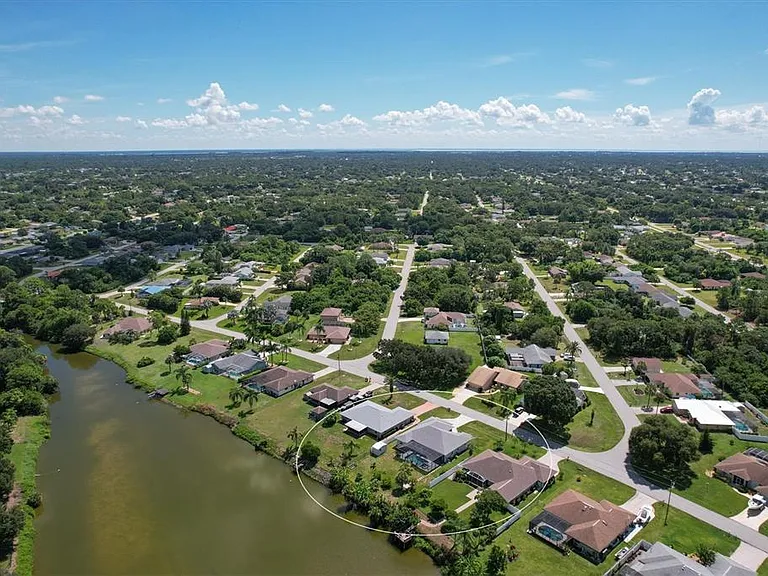 7403 Snow Dr — Photo 42