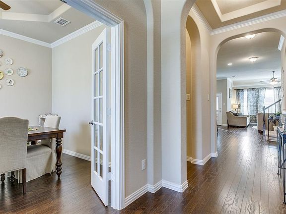 3rd image of 5853 Canyon Oaks Ln