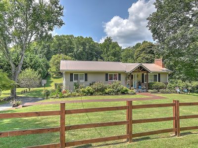 1330 Long Crescent Dr, Bristol, VA, 24201