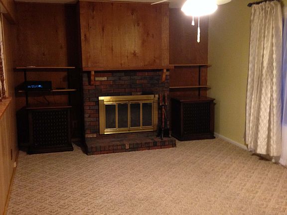 Livingroom Fireplace