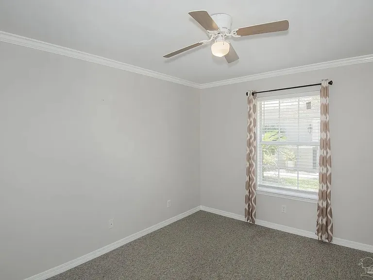 9588 Westgate Cir — Photo 8