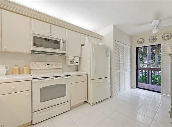 3rd image of 1812 Kings Lake Blvd APT 202