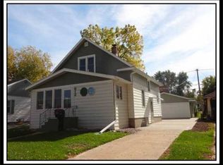 612 W Cook St, New London, WI 54961
