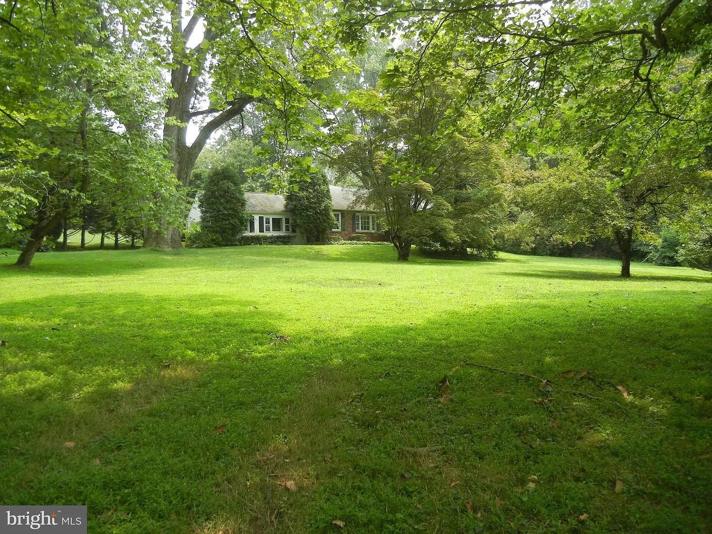 471 Barclay Rd photo 1