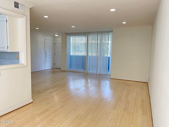 3rd image of 11627 Chenault St APT 6