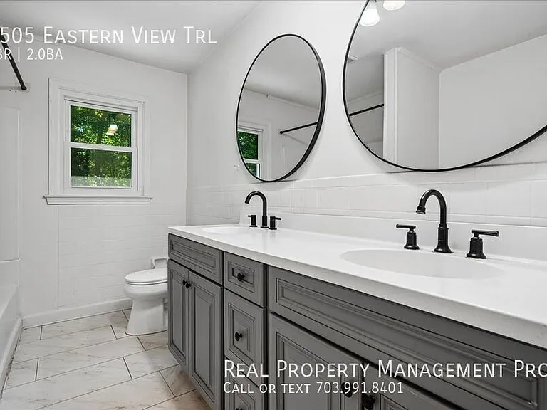 9505 Eastern View Trl — Photo 18