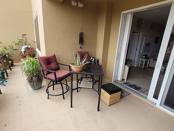 2nd image of 80 Surfview Dr APT 120