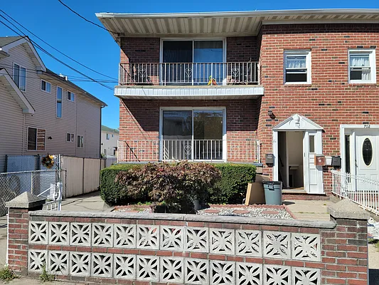 Rented by American Homes Group Inc | media 1