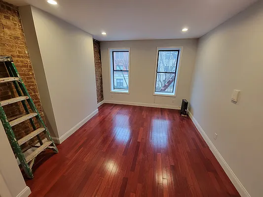 272 West 117th Street #1B