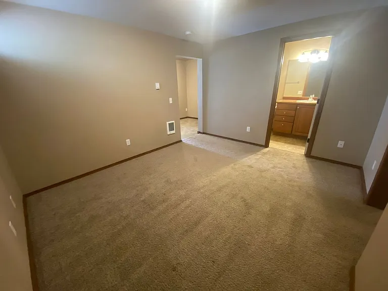 702 E Capitol Ave. — Photo 12