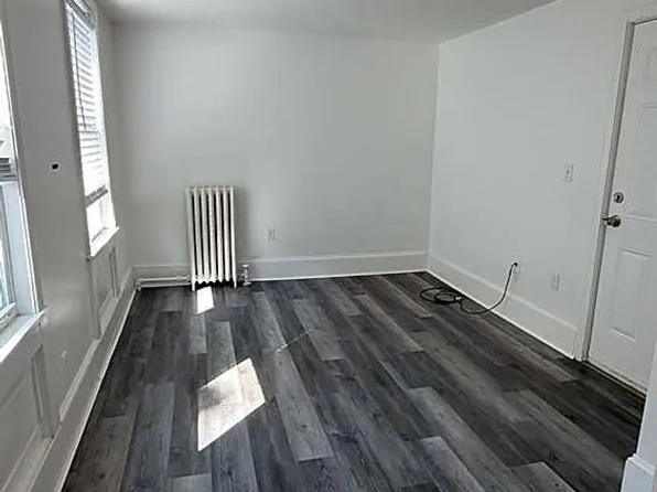72 S. Sixth st, 72 S 6th St #4, New Bedford, MA 02740