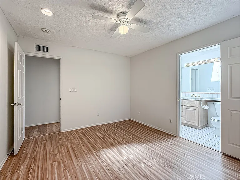9201 Paso Robles Ave — Photo 34
