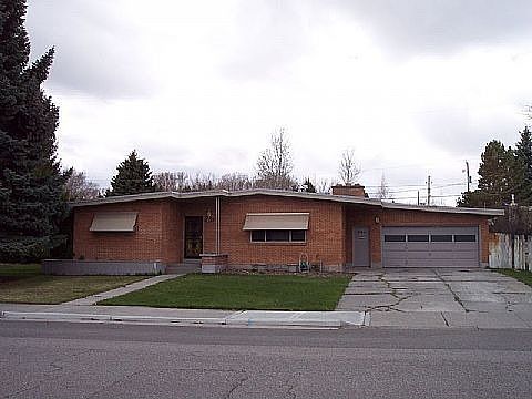 1st image of 281 Redwood Dr