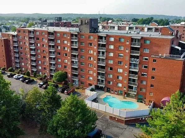 30 Revere Beach Pkwy, Medford, MA